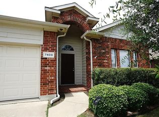 7409 Sunray Dr, Fort Worth, TX 76120