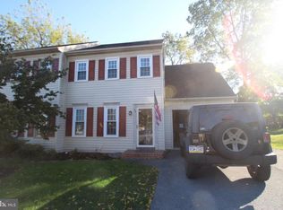 20 Yorkshire Ct, Elizabethtown, PA 17022