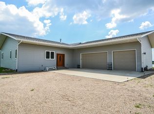 1 Rudy Ln SW, Hazelton, ND 58552