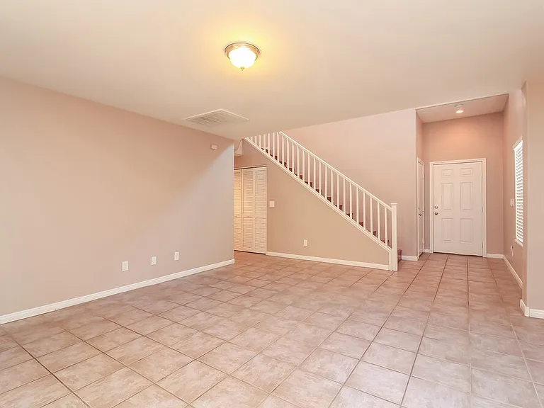 11758 Bergamo Ct — Photo 4