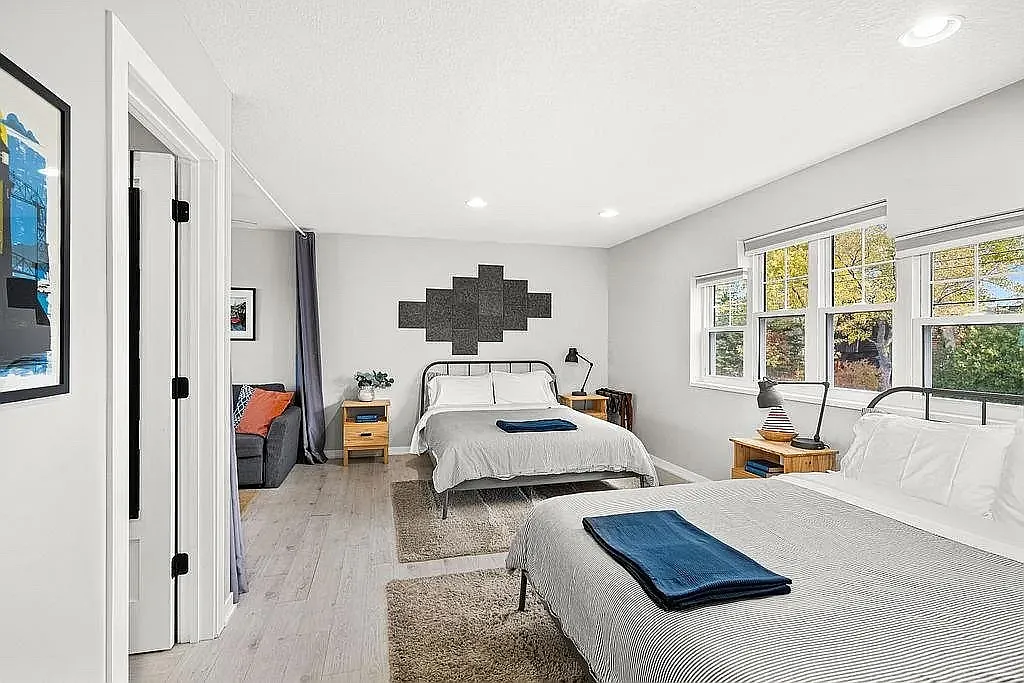 Studio, 562 sqft, $2,750 — Photo 4