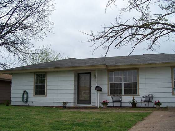 1st image of 3015 McGaha Ave