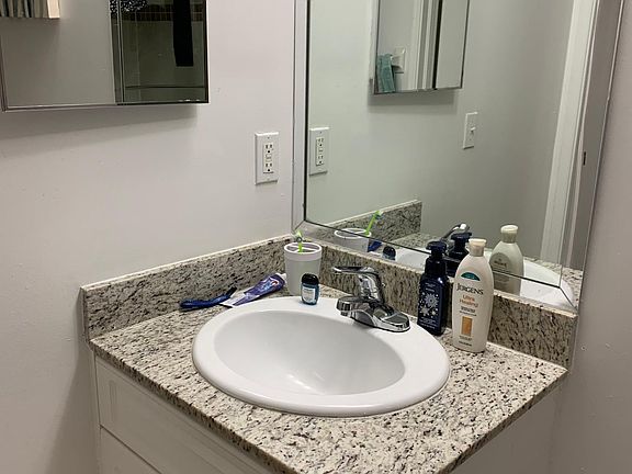 5th image of 18350 NW 69th Ave