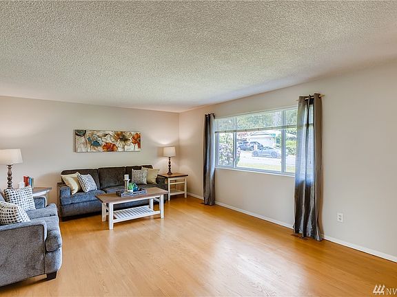 4th image of 20607 120th Ave SE