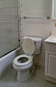 2479 18th Ave - Image 3