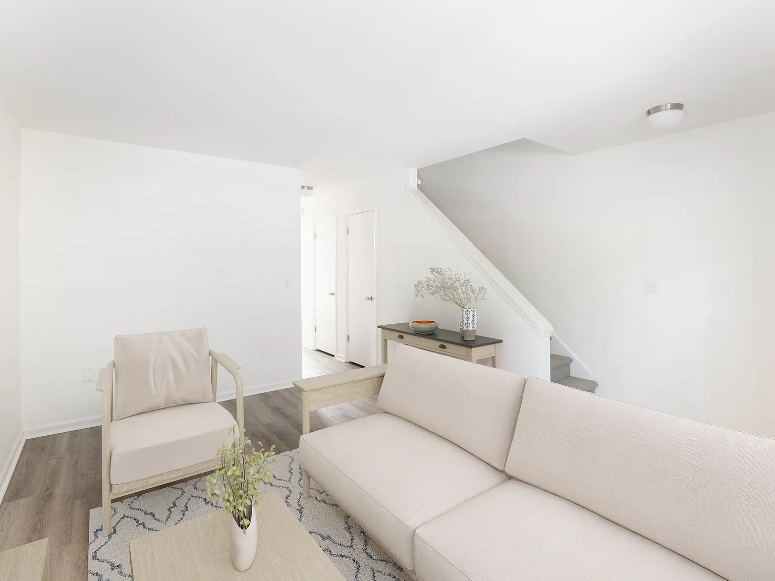 2 bed, 1.5 bath, 1088 sqft, $1,700 — Photo 2