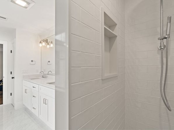 5 Milk St, Natick, MA 01760