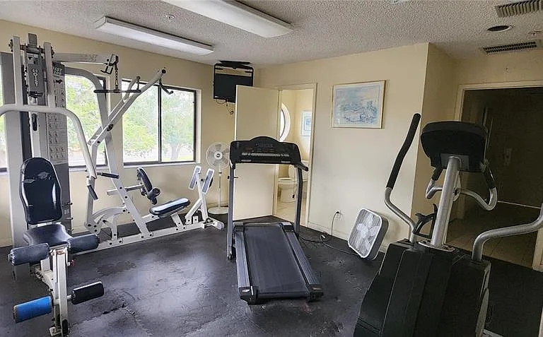 1515 Pinellas Bayway S #17 — Photo 27