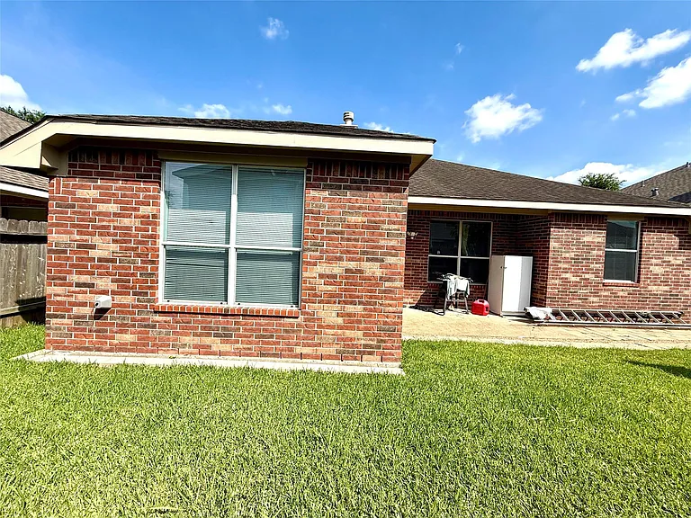6826 Chester Oak Dr — Photo 33