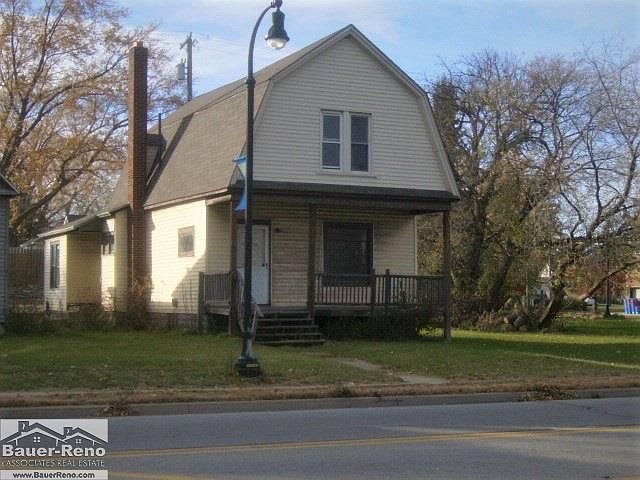 1709 24th St Port Huron Mi 48060 Mls 50028189 Zillow