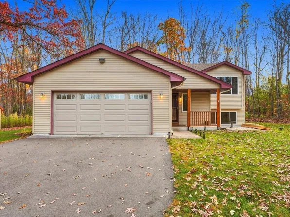 340 238th St, Osceola, WI 54020