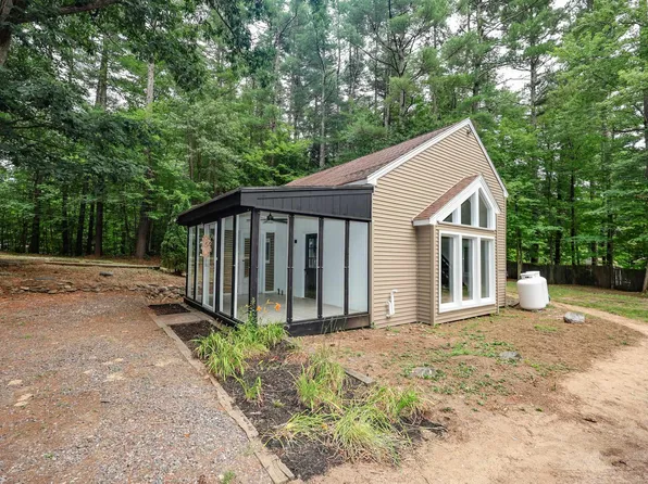 112 Gilson Road, Nashua, NH 03062