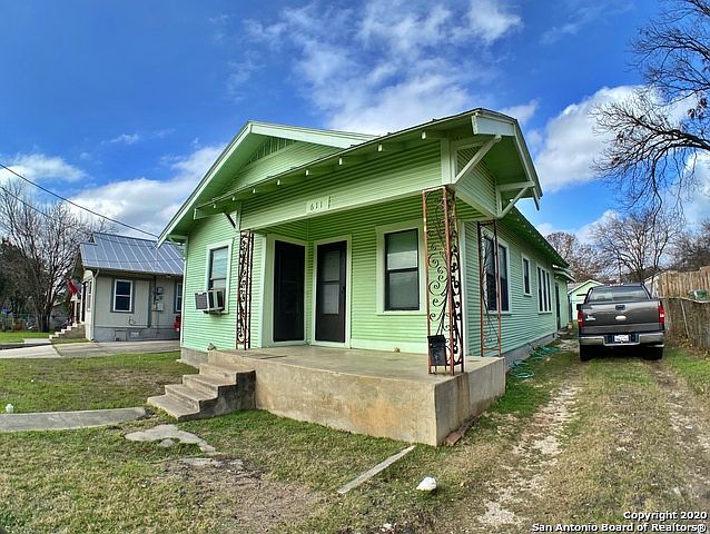1st image of 611 Sandmeyer St