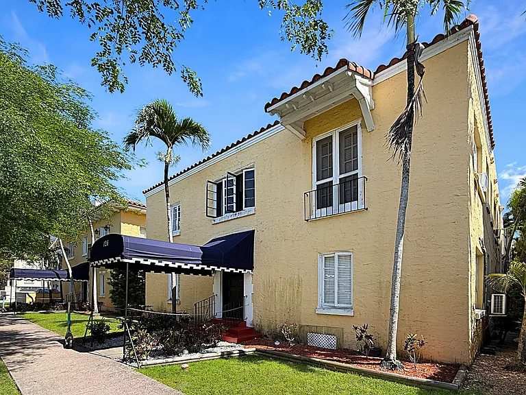 126 Mendoza Ave #2 — Photo 2