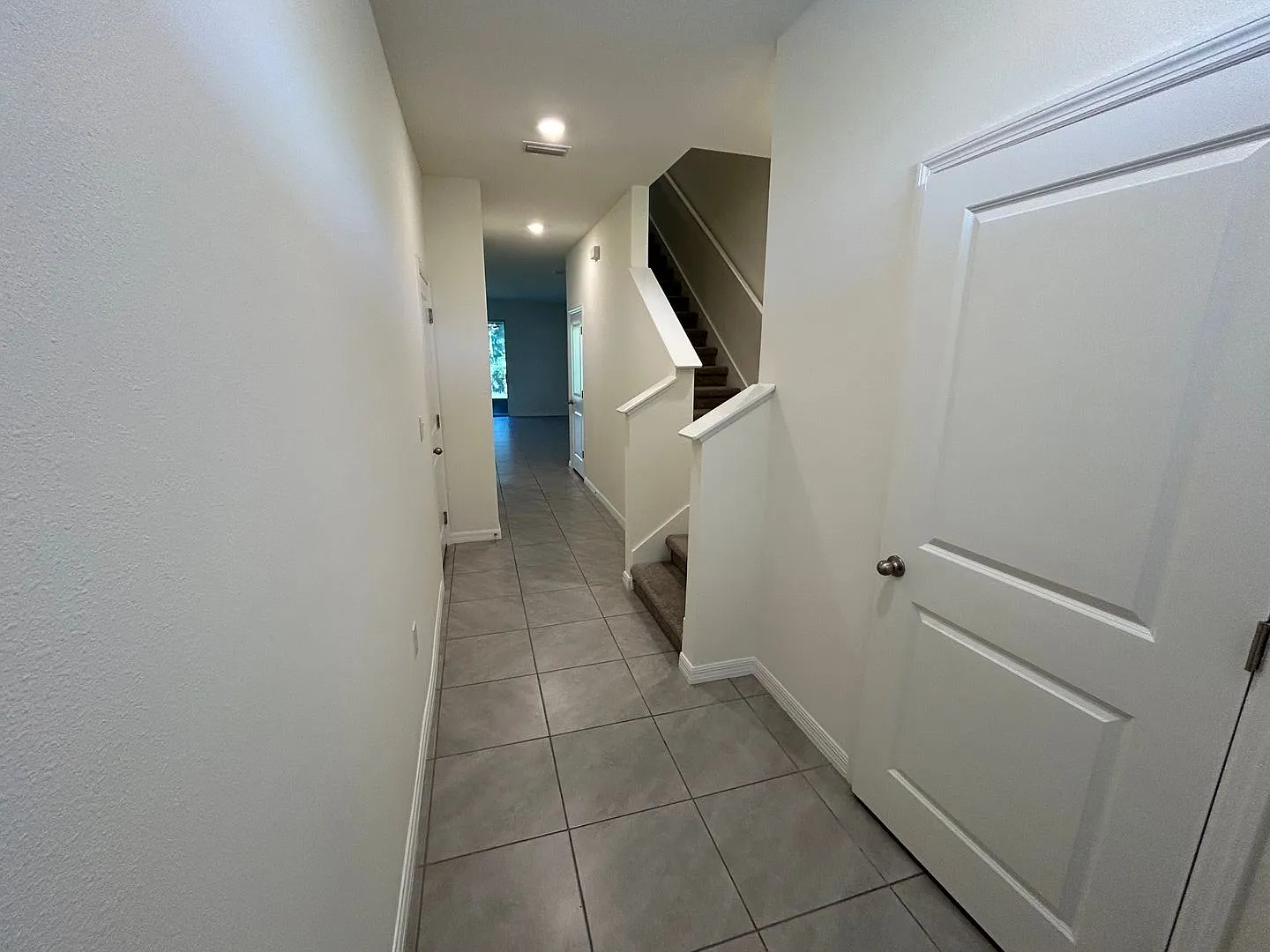 Centrally located 3/2.5 Townhome, Gated, Garage, and Versatility — Photo 2