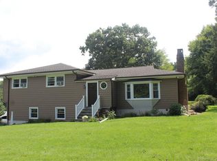 13 Talmadge Hill Rd, Prospect, CT 06712