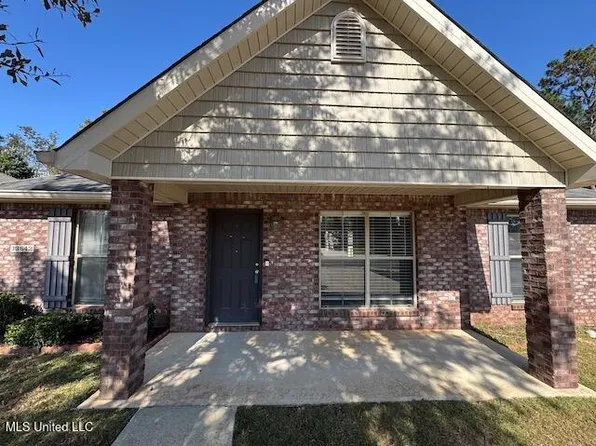 13642 Lawton Ln, Gulfport, MS 39503