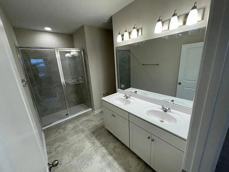 270 Brandon Lakes Dr #270 — Photo 24
