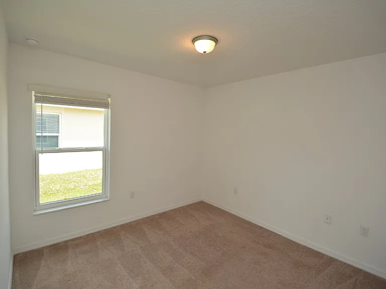 33 Rosecroft Ln #B — Photo 12