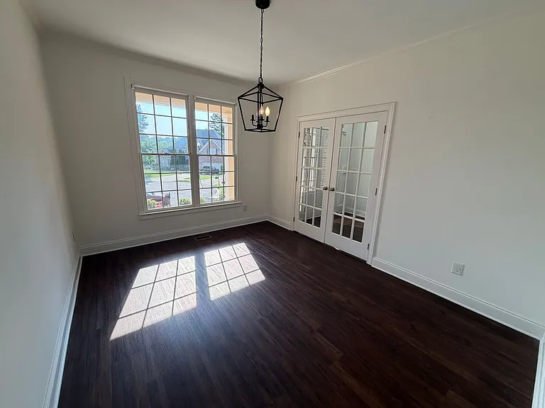 768 Laurel West Ln — Photo 11