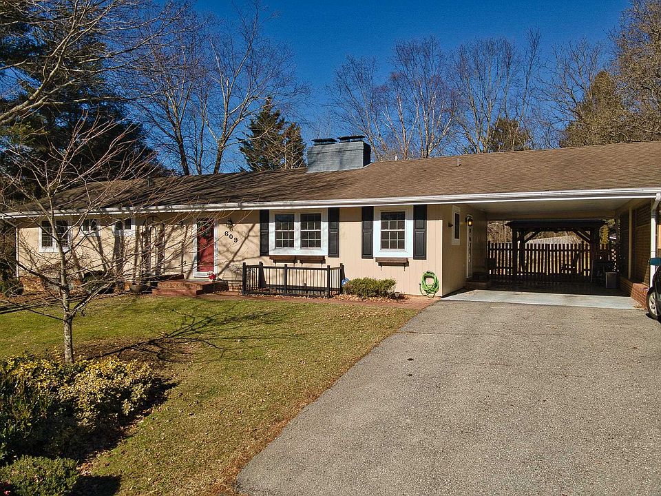 1st image of 609 Watson Ln