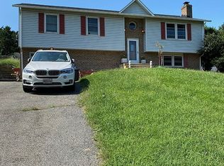 6714 Green Arbor Dr, Fredericksburg, VA 22407