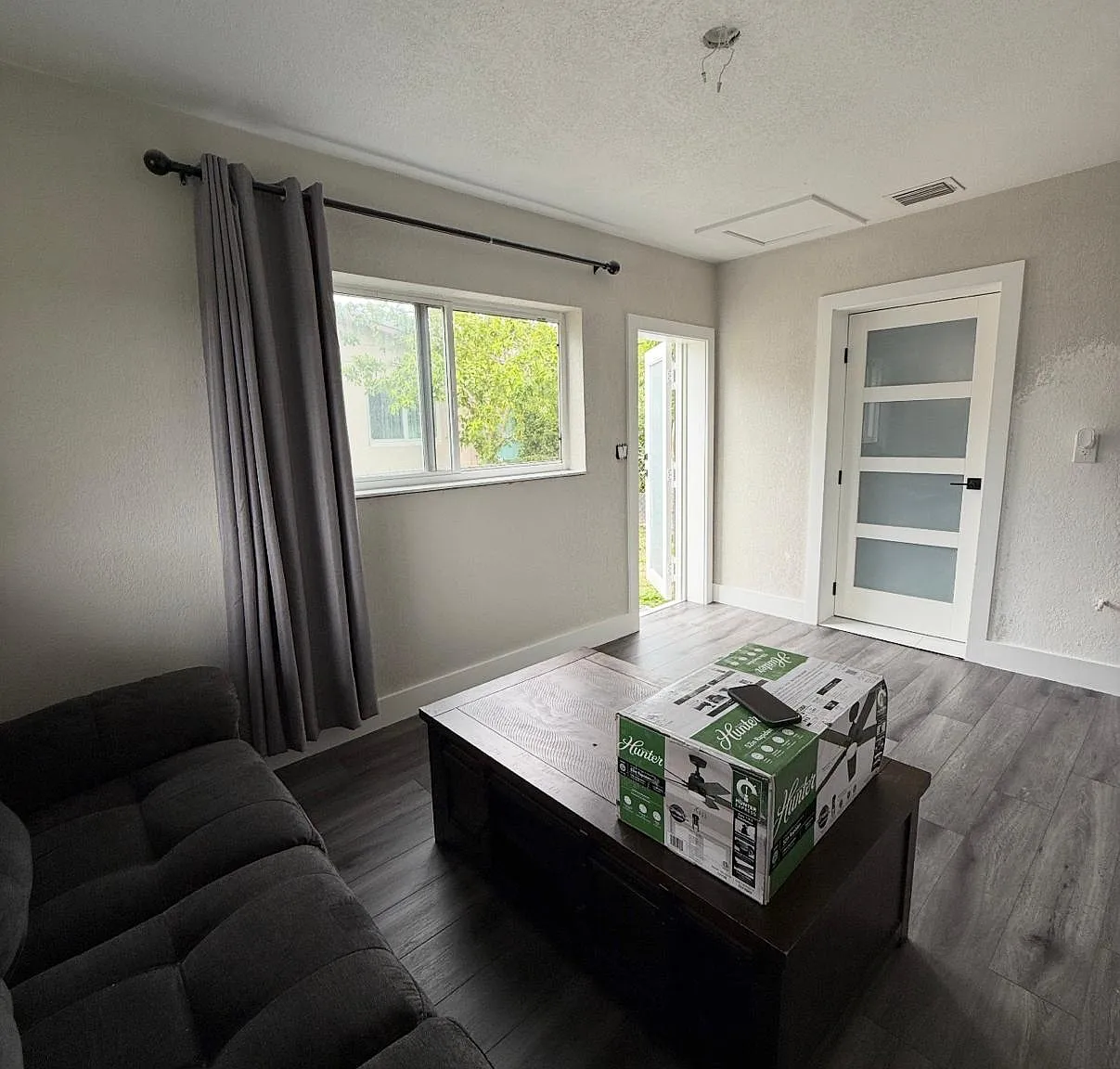 Studio, 1.0 bath, 1236 sqft, $1,200 — Photo 3