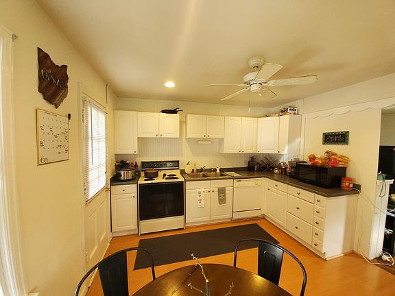 Lots of Counter & Cabinet Space