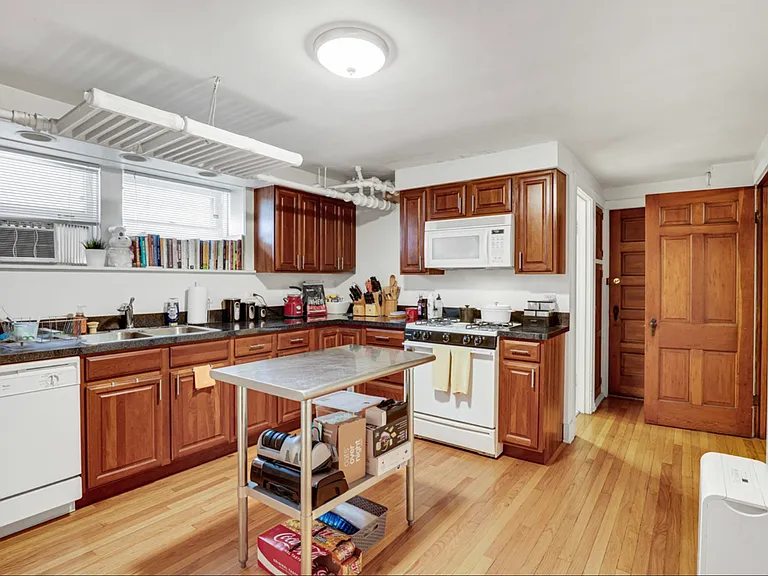 109 S Maple Ave #OAK — Photo 3