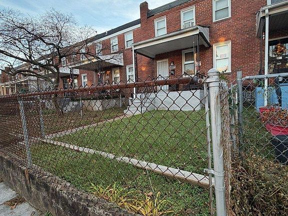 3rd image of 5356 Cuthbert Ave