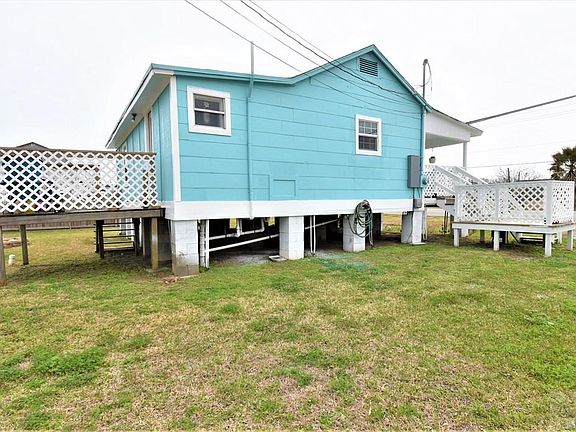 4th image of 1318 E Bayshore Dr