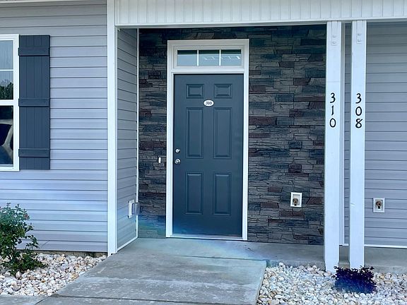 2nd image of 310 Starfish Ln