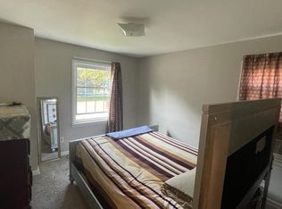 8430 Warren Blvd, Center Line, MI 48015