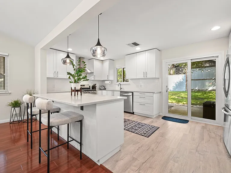7806 Lowdes Dr — Photo 14