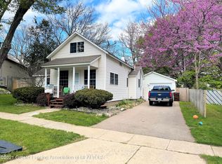 526 Bentley St, Eaton Rapids, MI 48827