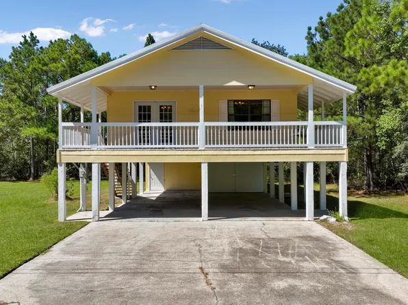 10029 Yazoo St, Bay Saint Louis, MS 39520