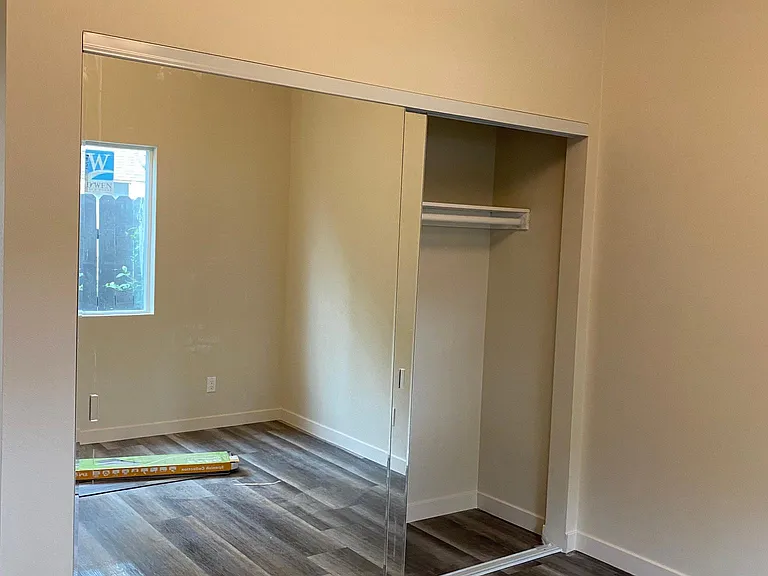 324 E Colorado Blvd #1 — Photo 5