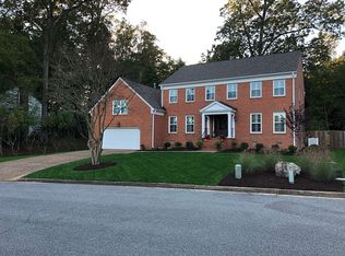 53 Queens Ct, Newport News, VA 23606
