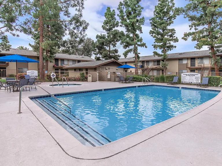 Wateridge Apartment Homes — Photo 6