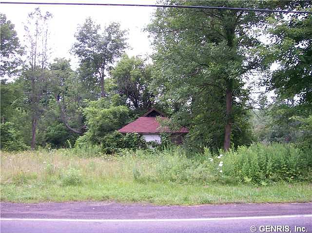 2nd image of 206 Ogden Parma Town Line Rd