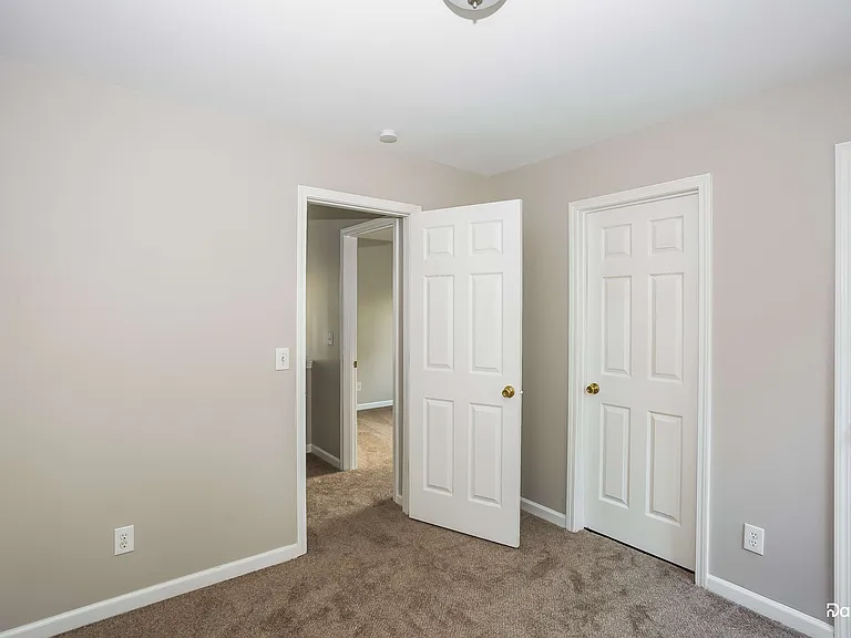 7819 Belchester Cir — Photo 12