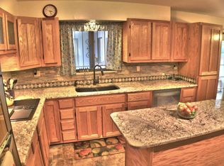 1820 Betts St NE, Albuquerque, NM 87112