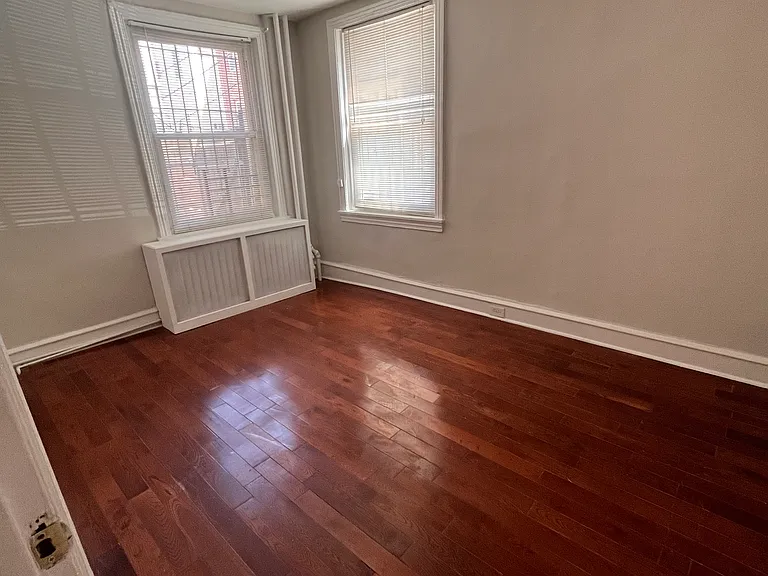 1812 Pine St #1R — Photo 9