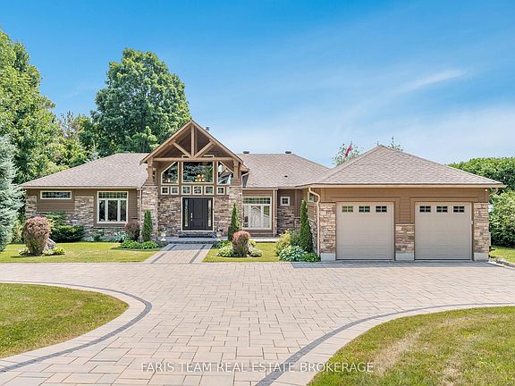 4th image of 219 Champlain Rd