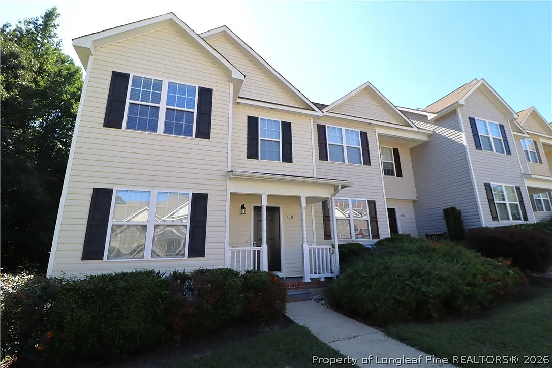 3 bed, 2.5 bath, $1,595 — Photo 1