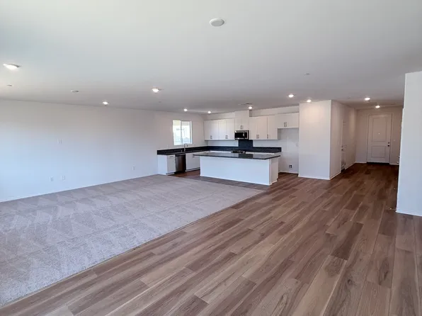 339 Deer Lake Way, Perris, CA 92570