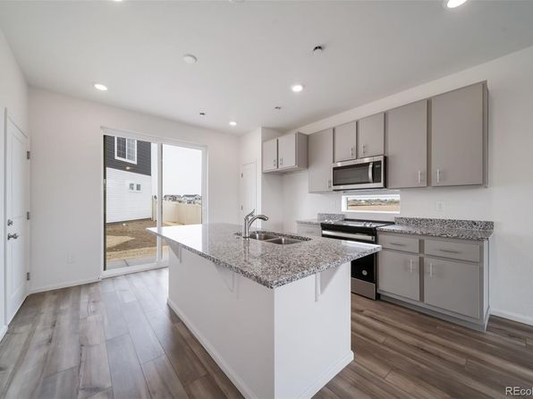 22103 E 38th Place, Aurora, CO 80019