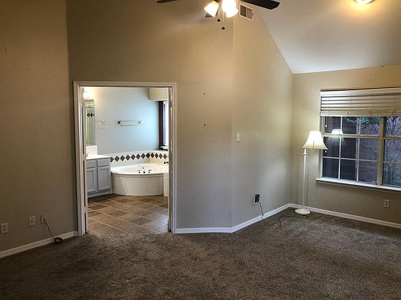 5th image of 2417 Vail Dr