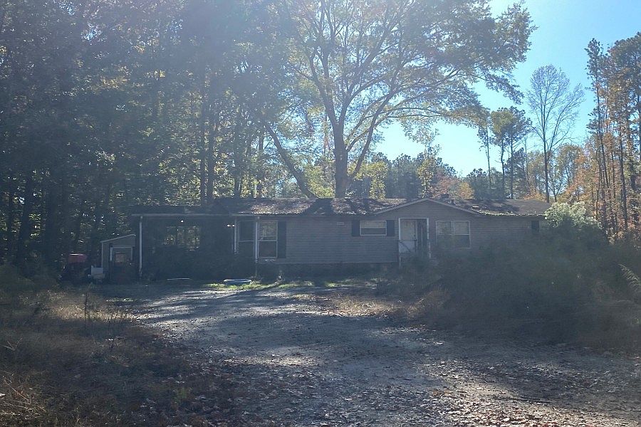 1st image of 104 Cedar Creek Ln