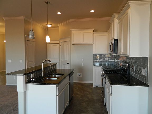 4th image of 8121 NW 160th St